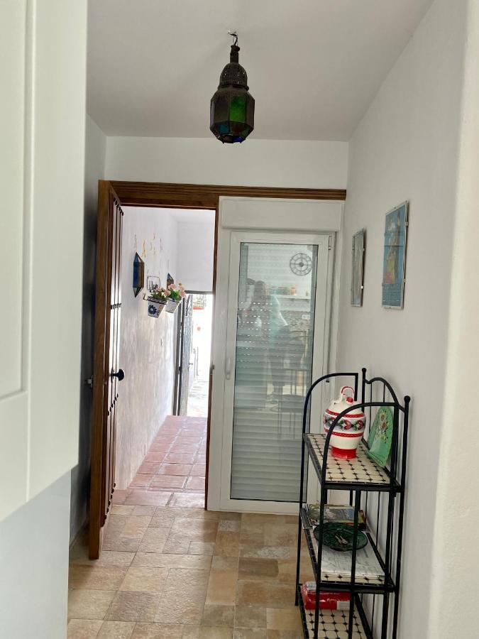 Cheerful One Bedroom Townhouse With Patio Árchez Kültér fotó